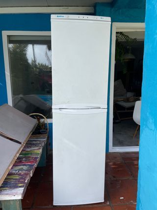 Congelador vertical Infrico