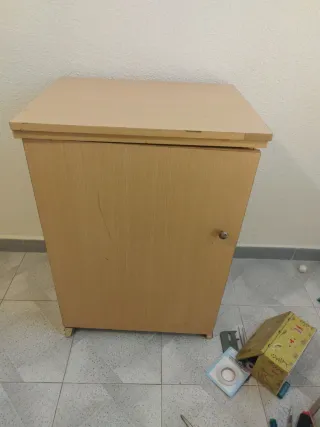 Mesa para máquina de coser de madera