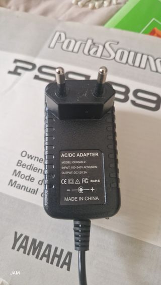 Organo Yamaha Portasound PSS-390