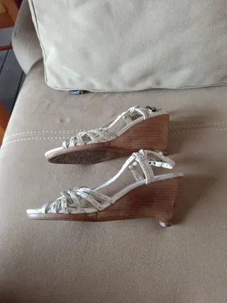 Sandalias de mujer blancas