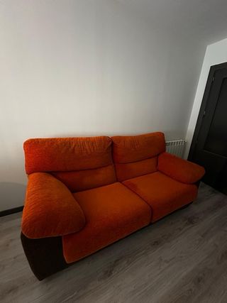 Sofá 2 plazas naranja tela