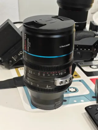 Objetivo anamorfico SIRUI 50mm T2.9 E mount