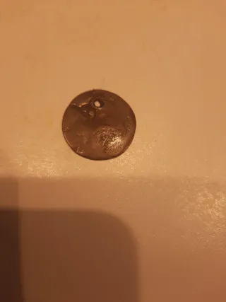 Moneda antigua colgante comunista (curiosa)