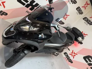 Piaggio MP3 300