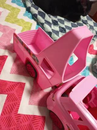 Coche y remolque rosa para muñecas