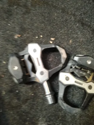 Pedales carretera Eltin