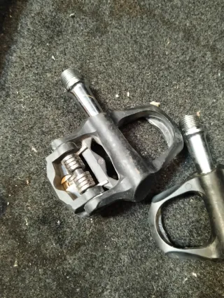 Pedales carretera Eltin