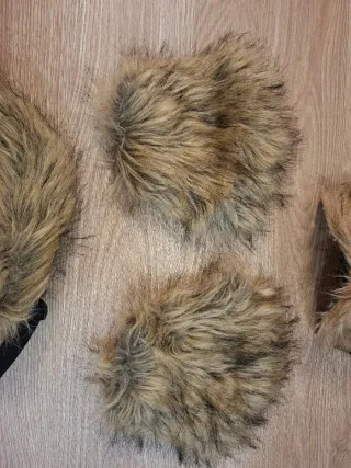 Disfraz Lobo Adulto: Orejas, Patas y Cola