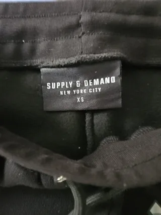 Pantalón chándal Supply & Demand negro