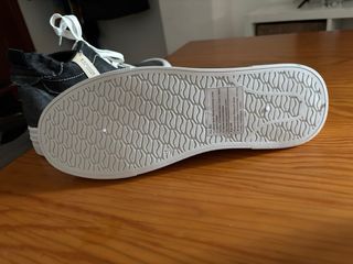 Zapatillas vaqueras altas nuevas