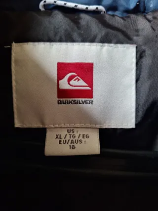 Anorak Quiksilver azul.  Talla 16