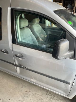 Furgoneta Wolksvagen caddy