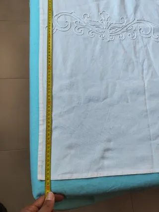 Cortinas de tela blancas con bordado