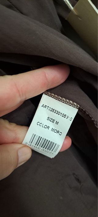 Camicia marrone con taschini