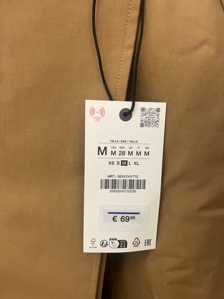 Chaqueta trench corta Zara