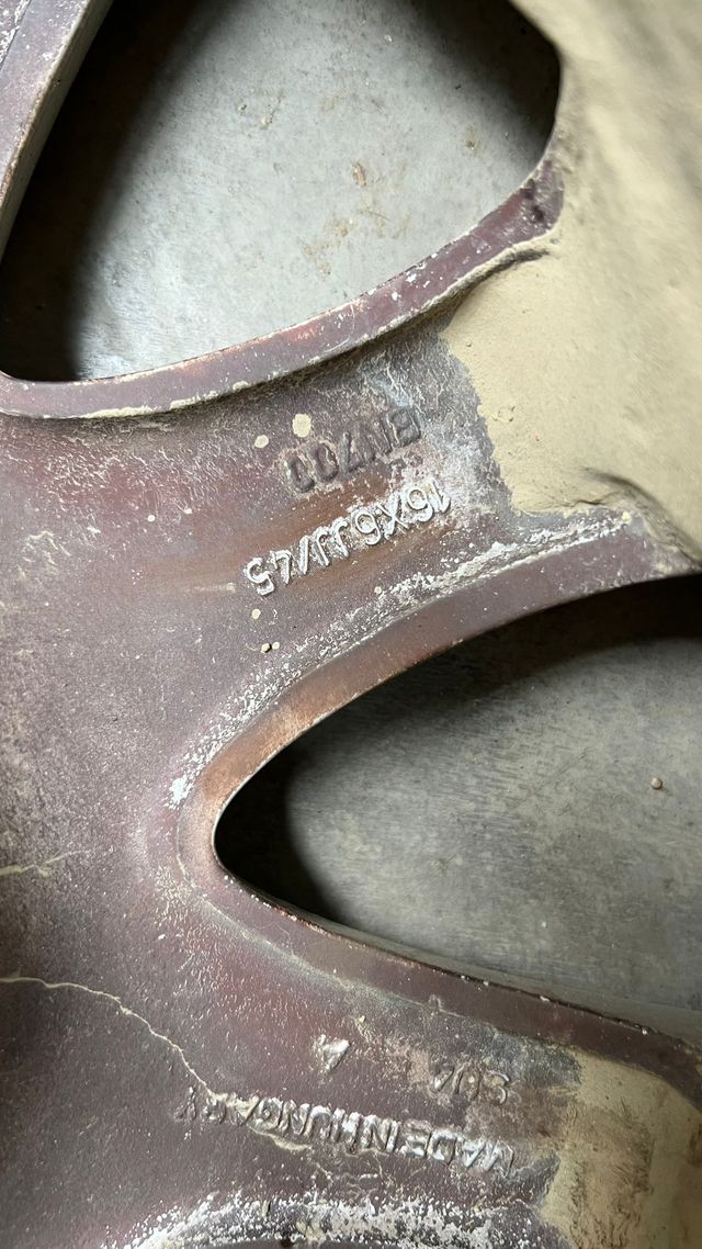 Llantas Nissan Almera 16