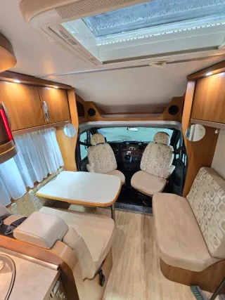 Autocaravana Hymer Eriba 2011 105000km Alta Gama