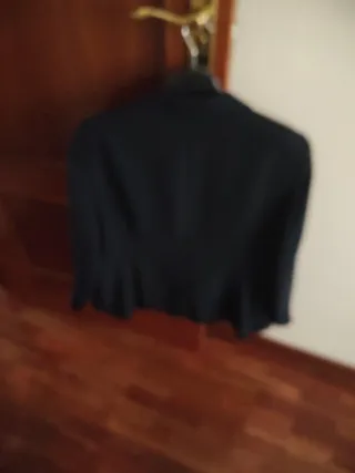 Americana ANTEA negra entallada forrada talla 50