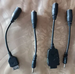 Adattatori Caricabatteria Auto e Casa