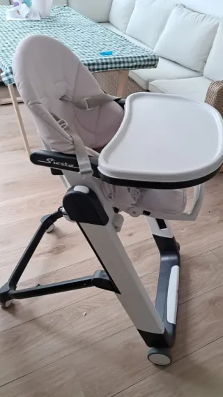 Trona bebé multiposición Peg Perego Siesta