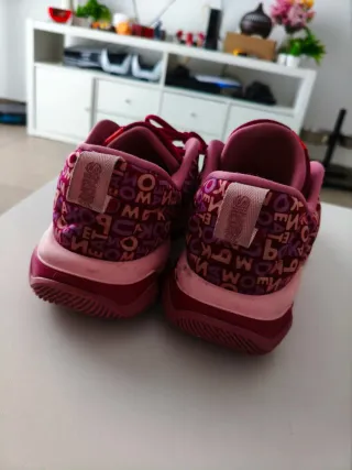 Nike Giannis Immortality 3 Rosa/Morado