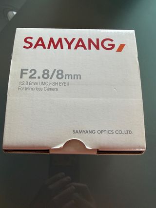 Obiettivo Samyang F2.8/8mm UMC Fish Eye II