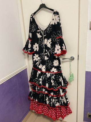Vestido Flamenca Negro y Rojo