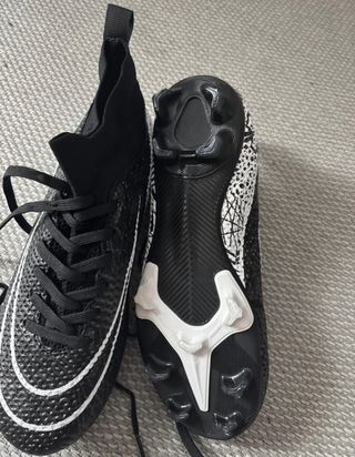 Botas de tacos Nike negras y blancas