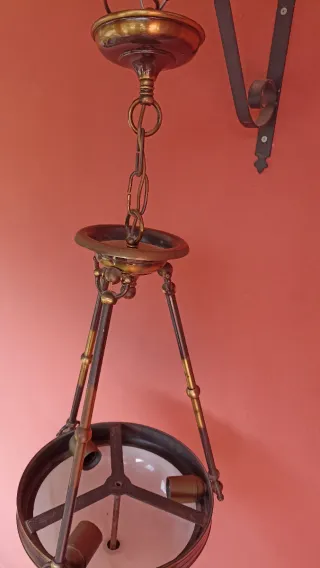 Lámpara techo con plafón de alabastro y metal