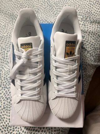 Adidas Superstar Blancas y Negras Talla 42