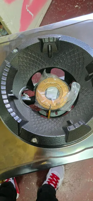 Cocina de gas comercial 3 fuegos