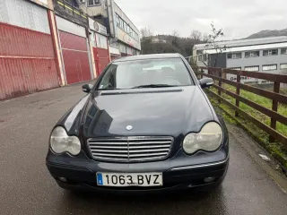 Mercedes-Benz w203 2002