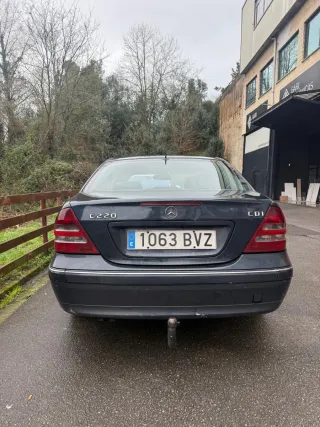 Mercedes-Benz w203 2002