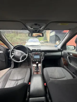 Mercedes-Benz w203 2002