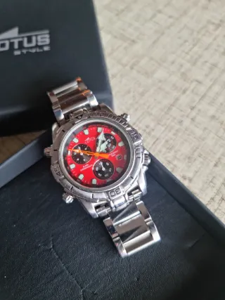 Reloj Lotus Cronógrafo Rojo y Plateado 9717