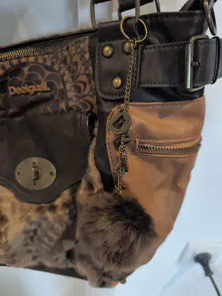 Bolso Desigual Marrón y Dorado