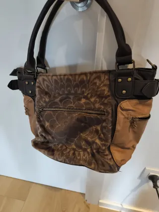 Bolso Desigual Marrón y Dorado