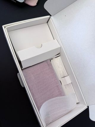 Nintendo DSi Roja con Caja y Juegos