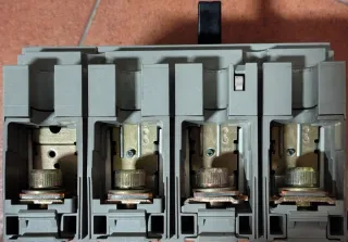 Merlin Gerin NS250 N Interruptor Caja Moldeada