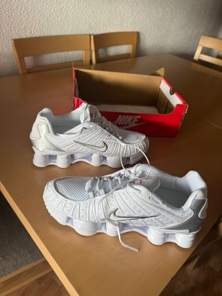Nike Shox Blancas Talla 42 Nuevas