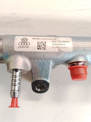 RAMPA INYECTORA AUDI Q5 (8R)