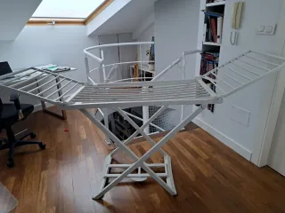 Tendedero de plástico plegable blanco como nuevo