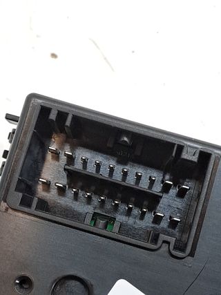 CAJA RELES / FUSIBLES PEUGEOT BOXER FURGÓN