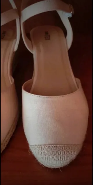 Sandalias cuña blancas