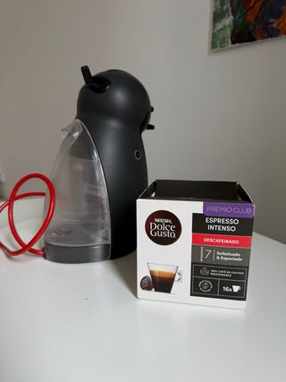 Cafetera Krups Dolce Gusto + 4 cápsulas