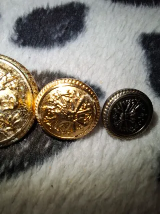 Set 4 Bottoni Militari Dorati e Neri