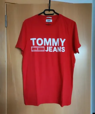 Camiseta Tommy Jeans Roja Talla L SOLO ENVIO