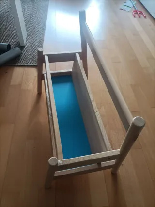 Estantería de madera