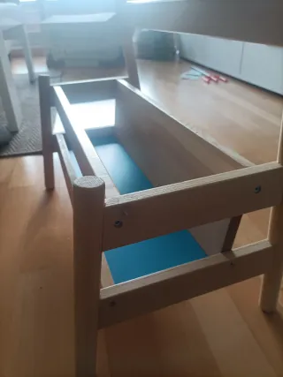 Estantería de madera