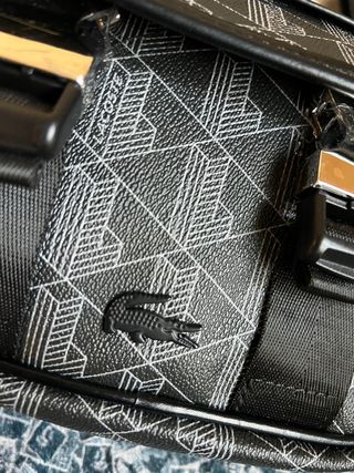 Bandolera Lacoste Negra y Gris